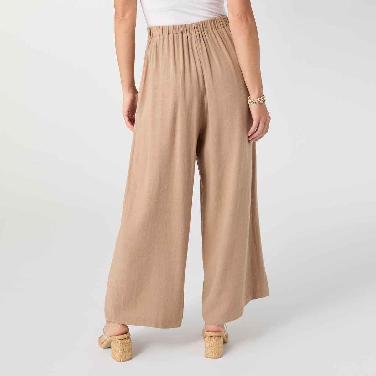 Elin Linen Crop Pant with Button Pocket